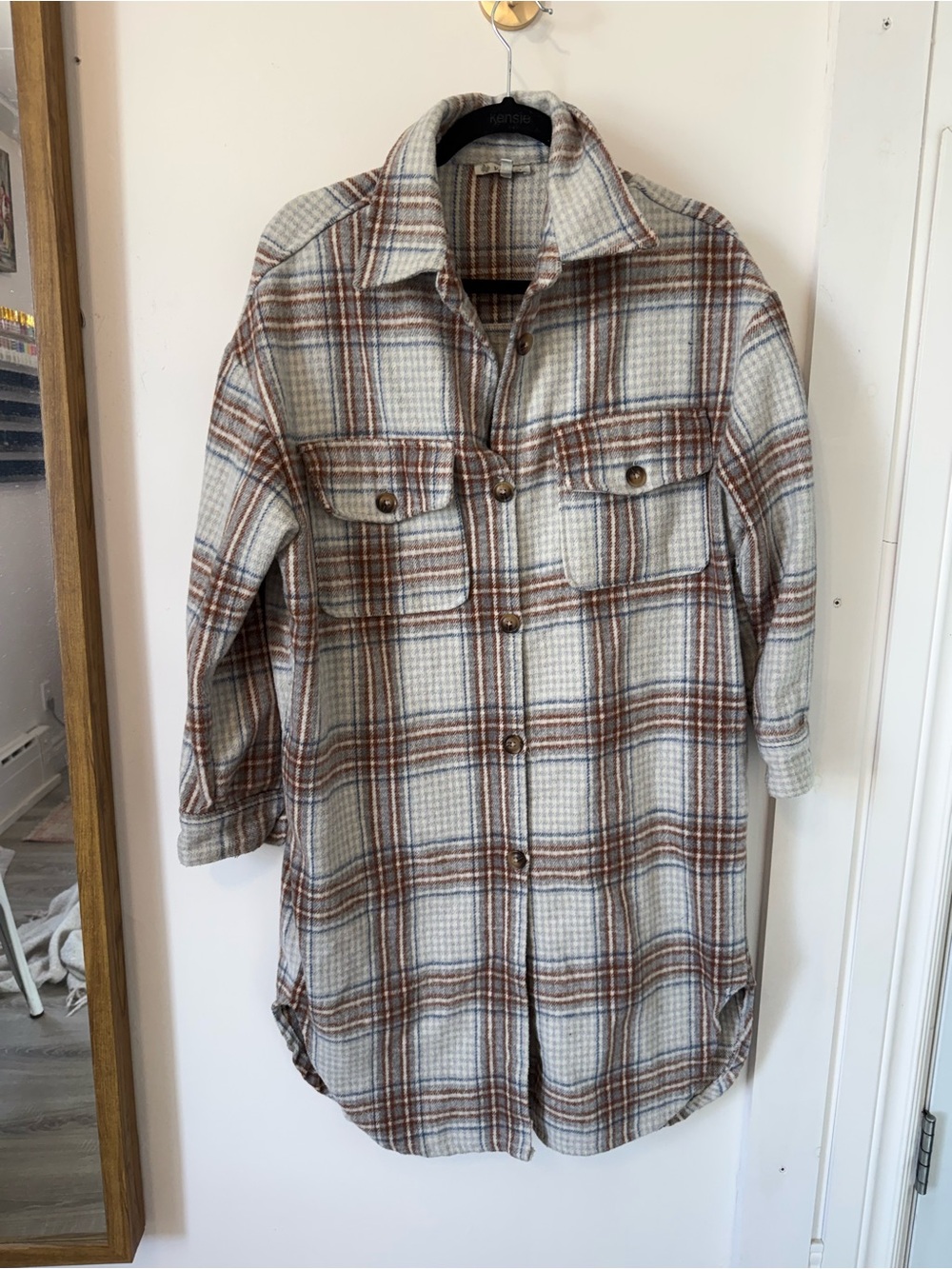 Wool shirt Medium